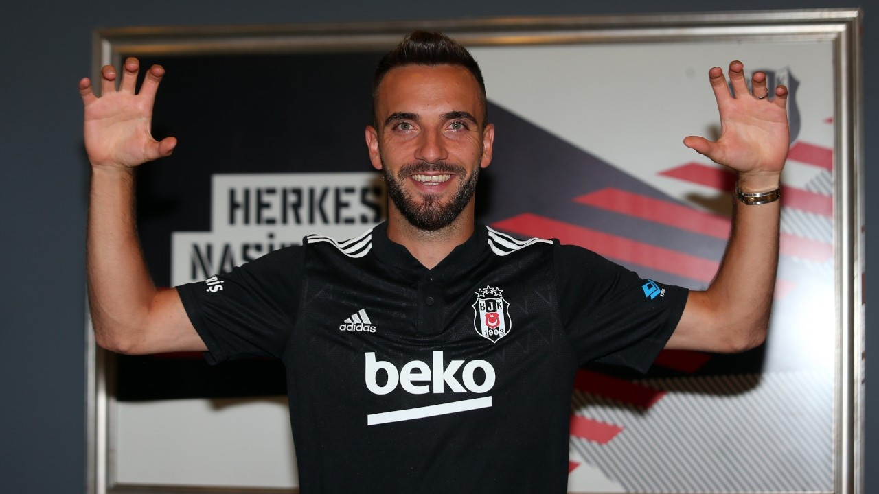 Beşiktaş, Kenan Karaman'ı transfer etti