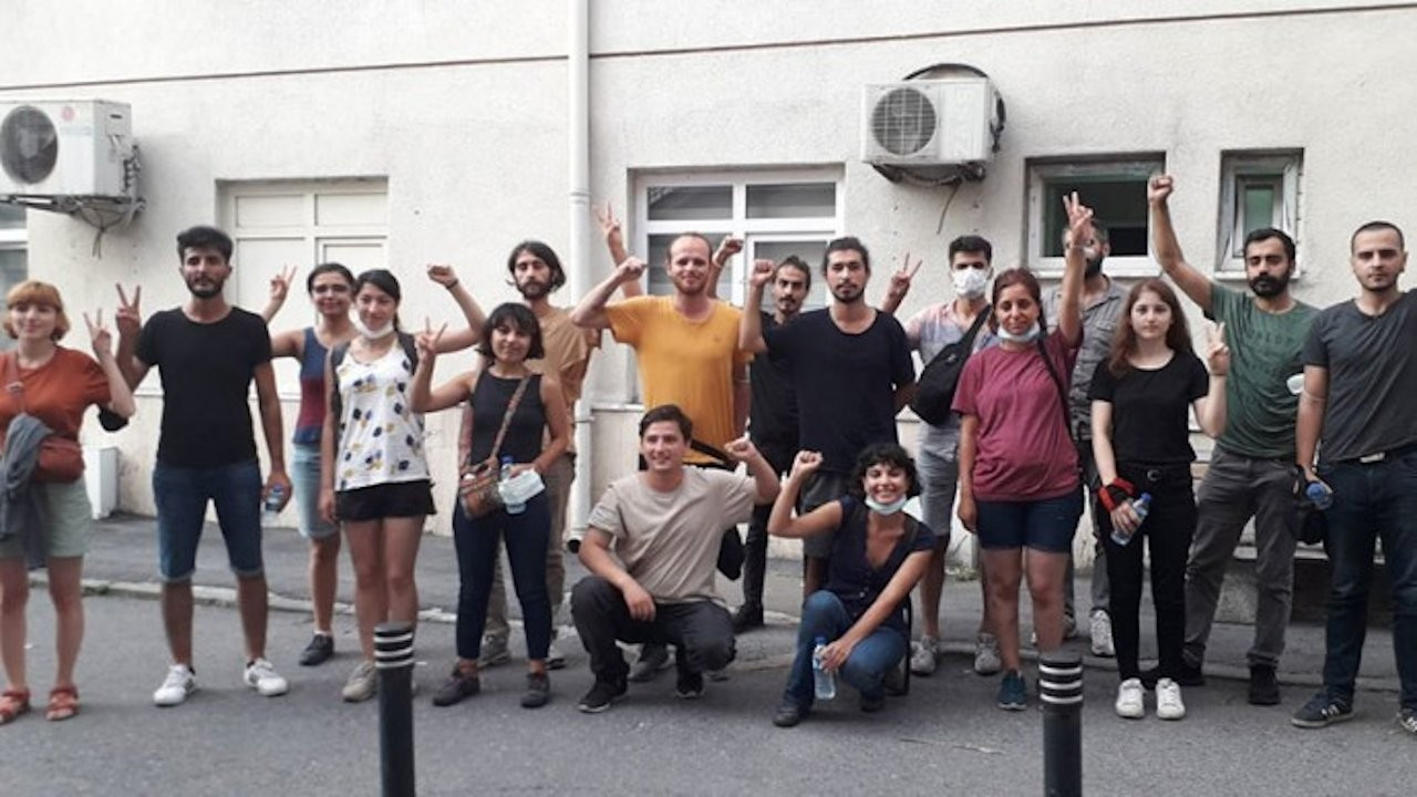 İzmir ve İstanbul'daki Suruç anmasında gözaltına alınan 60 kişi serbest bırakıldı