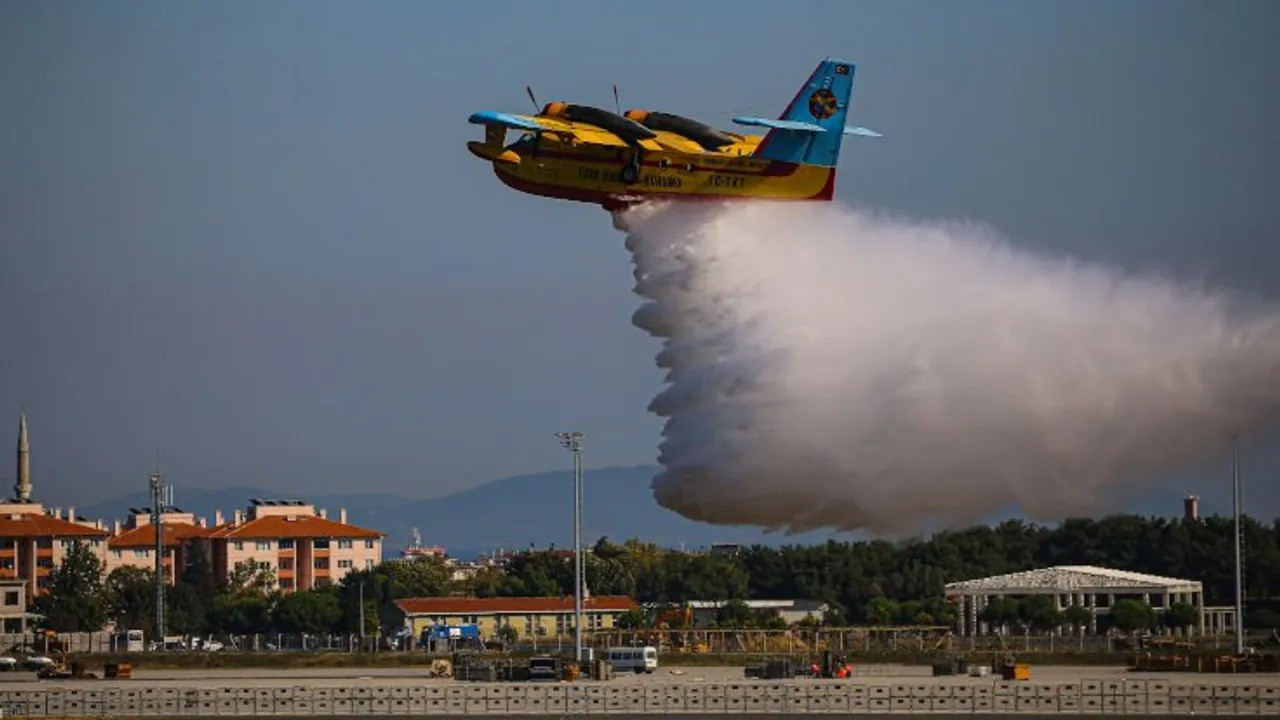 THK: 20 hava aracı yangınlara müdahale ediyor