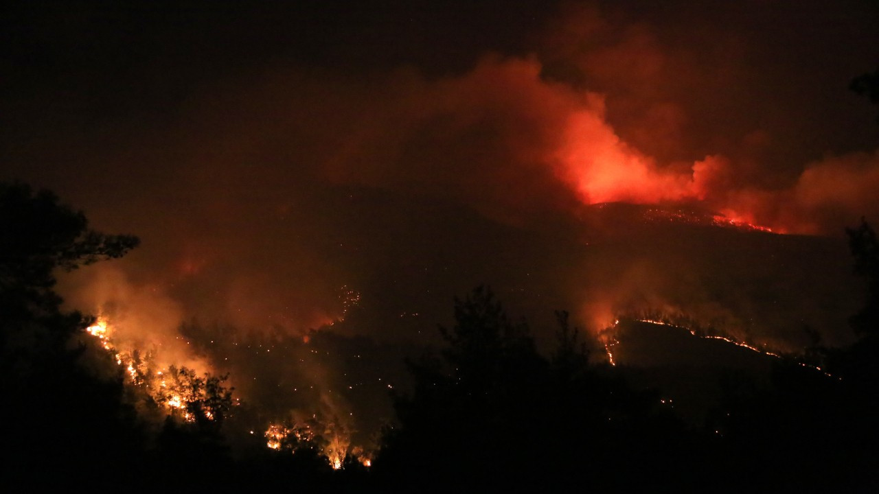 Milas yangını Bodrum'a ulaştı, bazı mahalleler boşaltılıyor