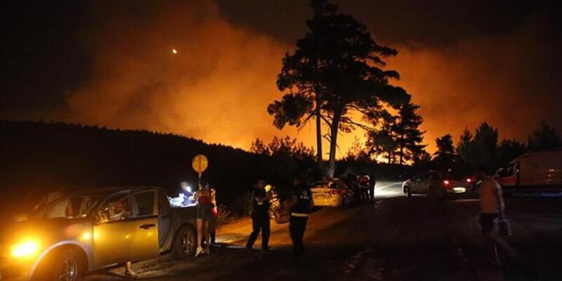Zülfü Livaneli'den yangın paylaşımı: Yangın süratle Bodrum'a doğru geliyor - Sayfa 2