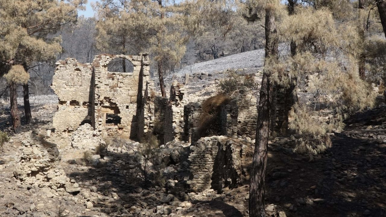 Manavgat'taki yangında Lyrbe Antik Kenti de yandı - Sayfa 2
