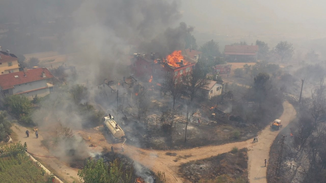 Economist'ten orman yangınları yorumu: Erdoğan'ın itibarı kül oldu