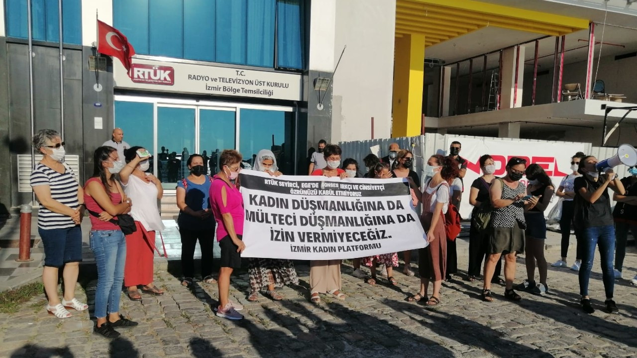 İzmir'de kadınlar Egedesonses'i protesto etti: Kadın-mülteci düşmanlığına tahammülümüz yok