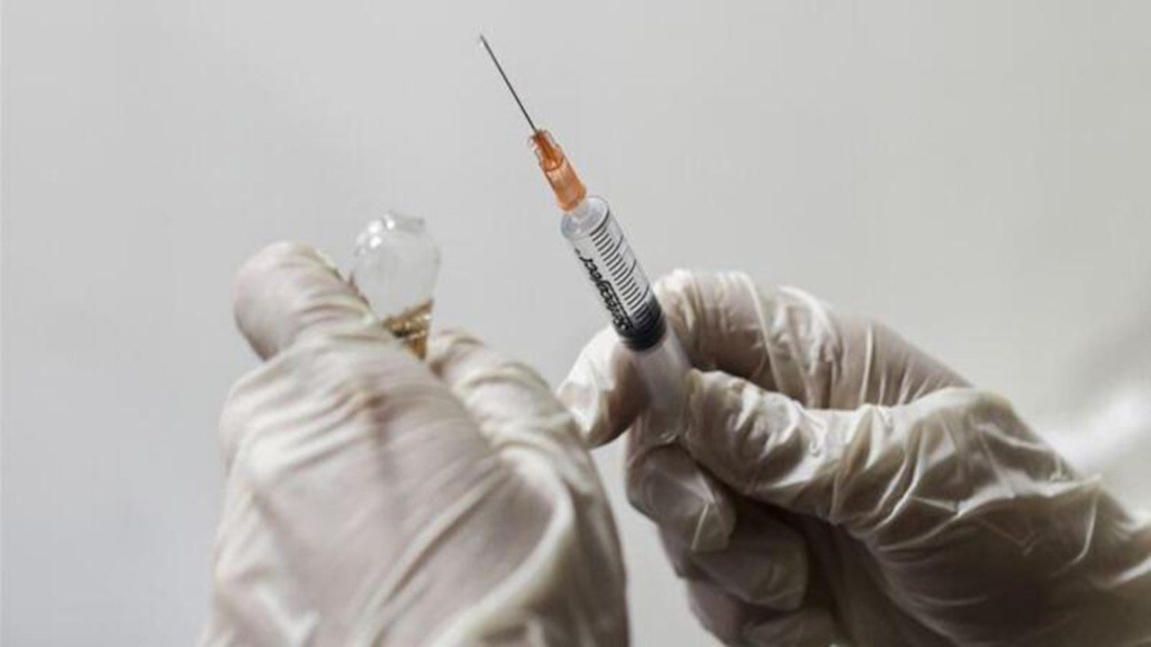 Küba kendi geliştirdiği iki Covid-19 aşısının kullanımını onayladı
