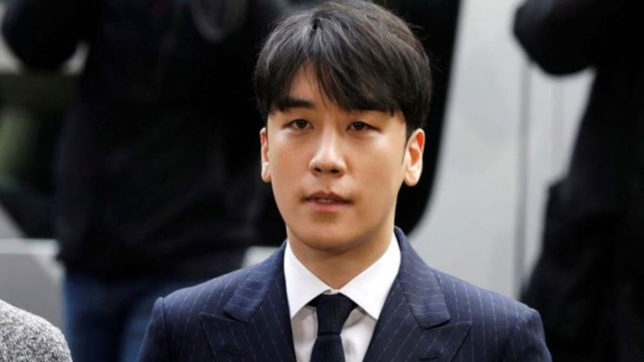 Güney Kore'de seks skandalı: K-pop şarkıcısına hapis cezası