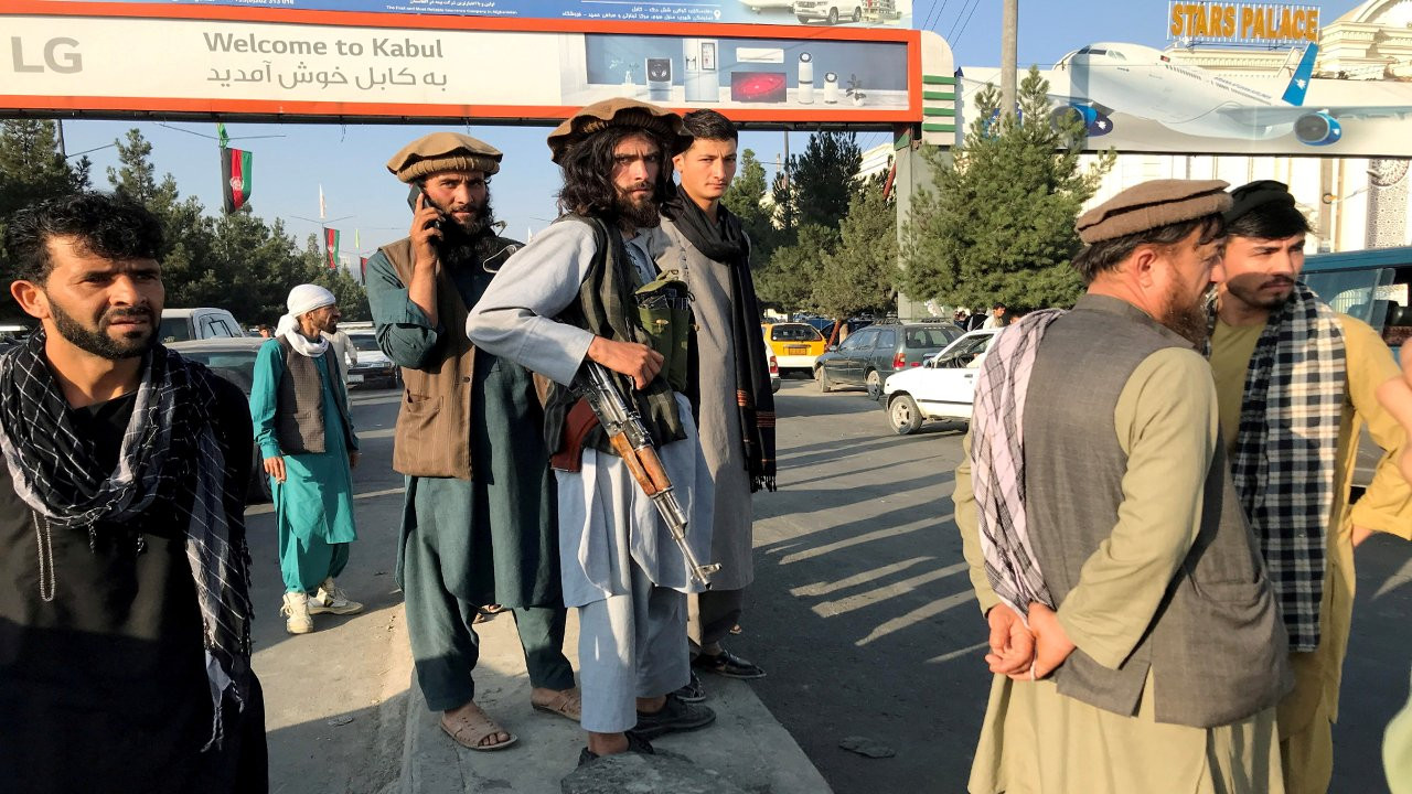 Kabil'de Taliban yönetimindeki ilk günden kareler