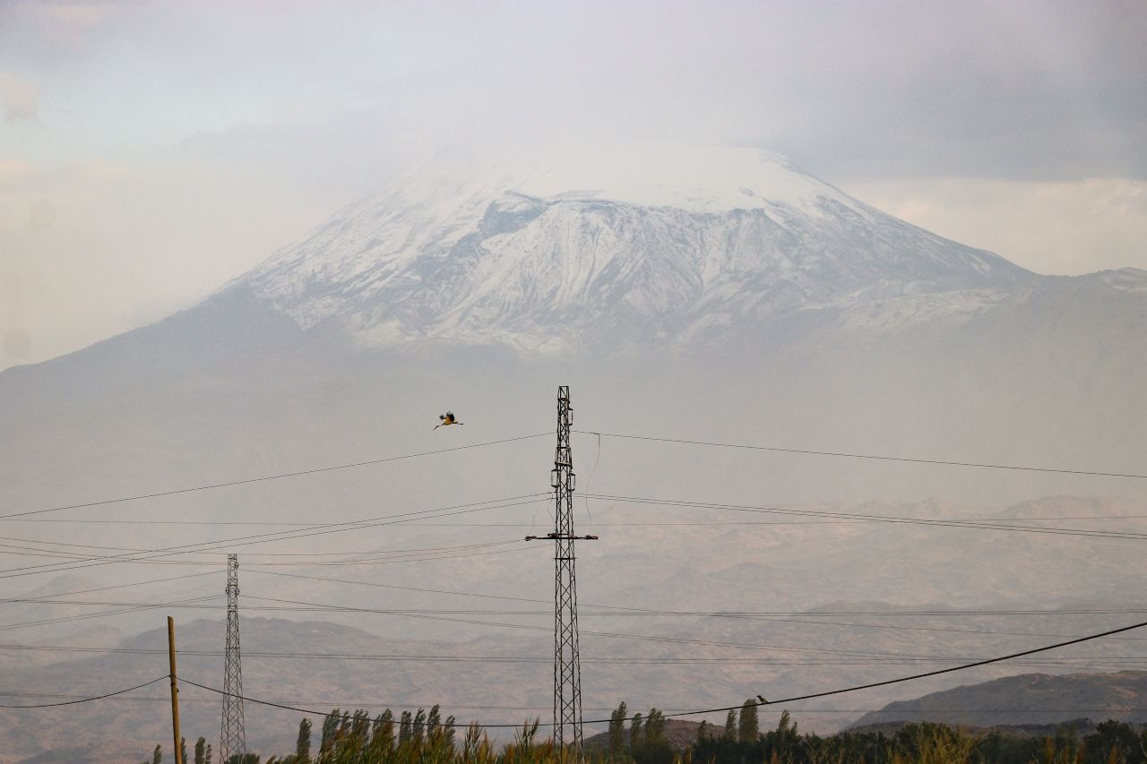 'Türkiye'nin çatısı' Ağrı Dağı'na kar yağdı - Sayfa 3