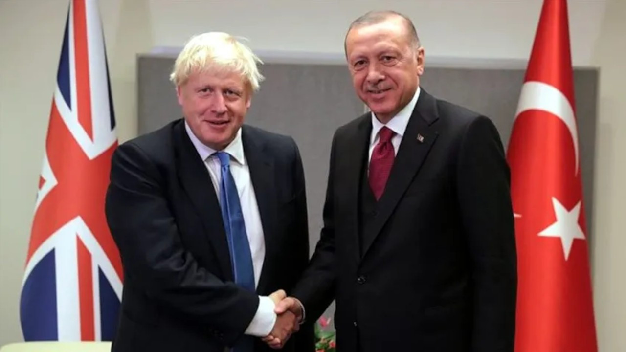 Cumhurbaşkanı Erdoğan, İngiltere Başbakanı Johnson'la görüştü