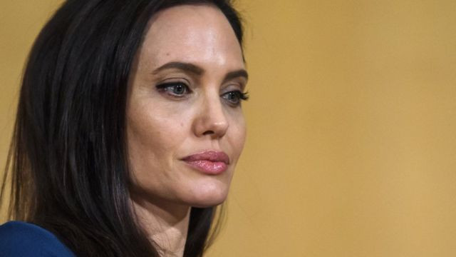 Angelina Jolie rekor kırdı: 1 saatte 1.7 milyon takipçi - Sayfa 1