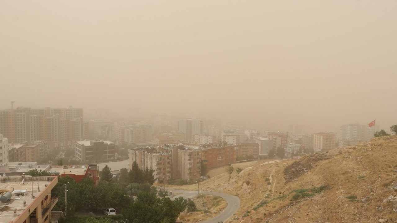 Prof. Dr. Kılıç'tan toz fırtınası uyarısı: Maske takın