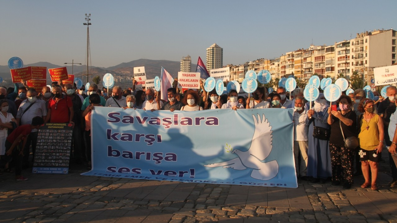 İzmir Emek ve Demokrasi Güçleri: Savaşsız, sınırsız, sömürüsüz ve sınıfsız bir dünya için mücadele edeceğiz