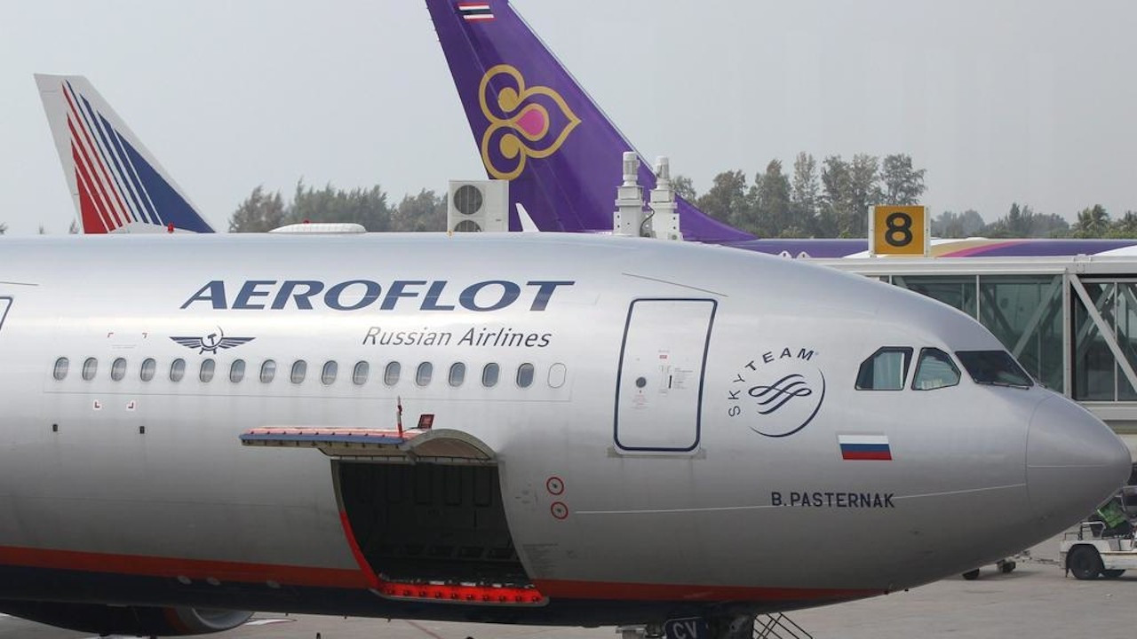 Aeroflot, aşı olmayan bazı pilotlarını işten çıkardı
