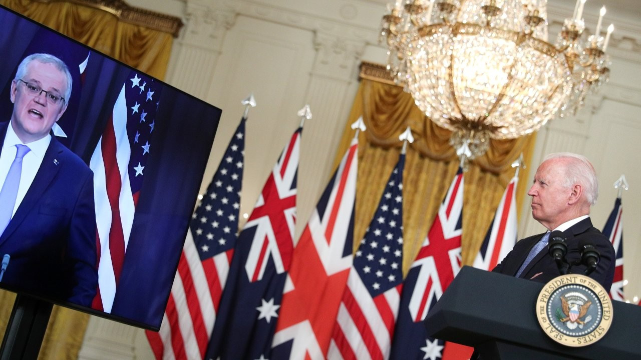 Biden Avustralya Başbakanı'nın adını unutup 'aşağıdaki adam' dedi