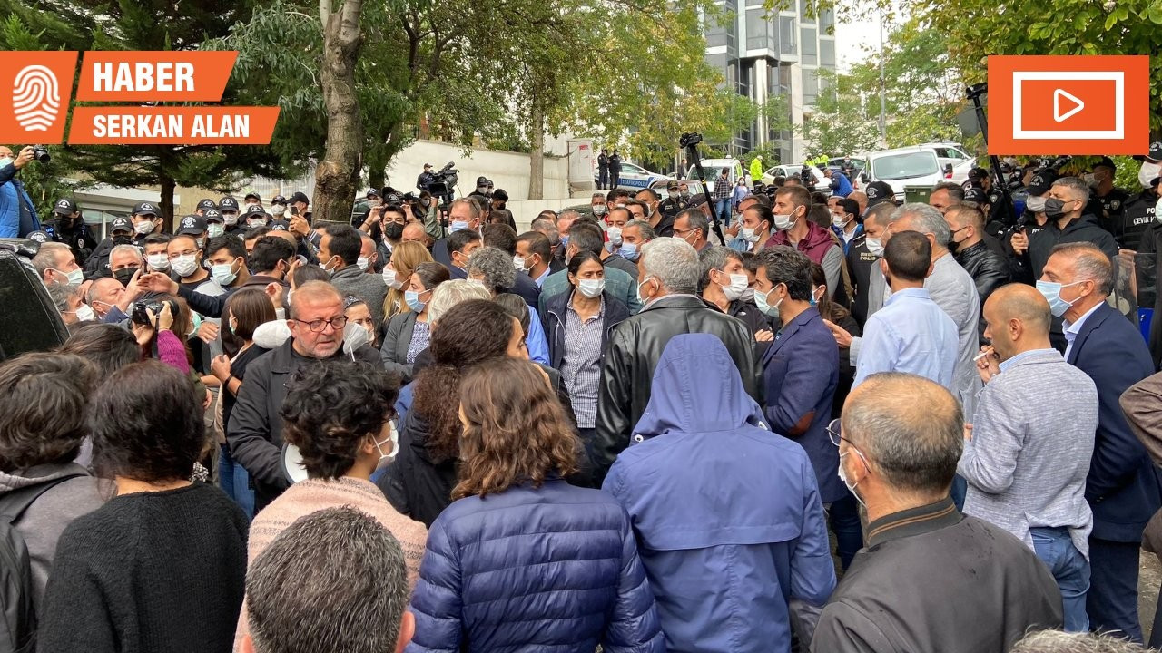 HDP’liler, genel merkez önünde çadır kurmak isteyen Laçin'e tepki gösterdi: Katil, defol