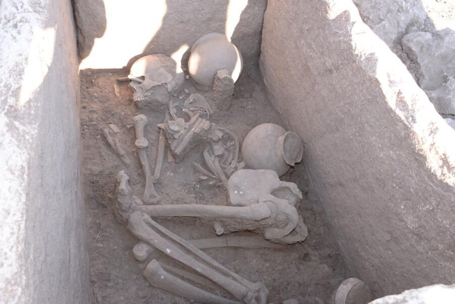 Diyarbakır'da 5 bin yıllık sandık mezar bulundu - Sayfa 2