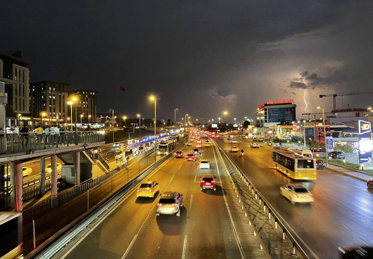 İstanbul'da sağanak ve fırtına - Sayfa 2