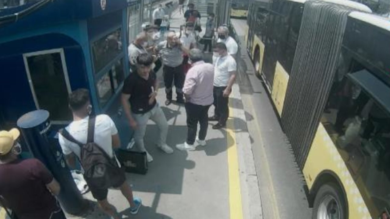 Metrobüste kör eden maske uyarısı: Güvenlik görevlisi gözünü kaybetti