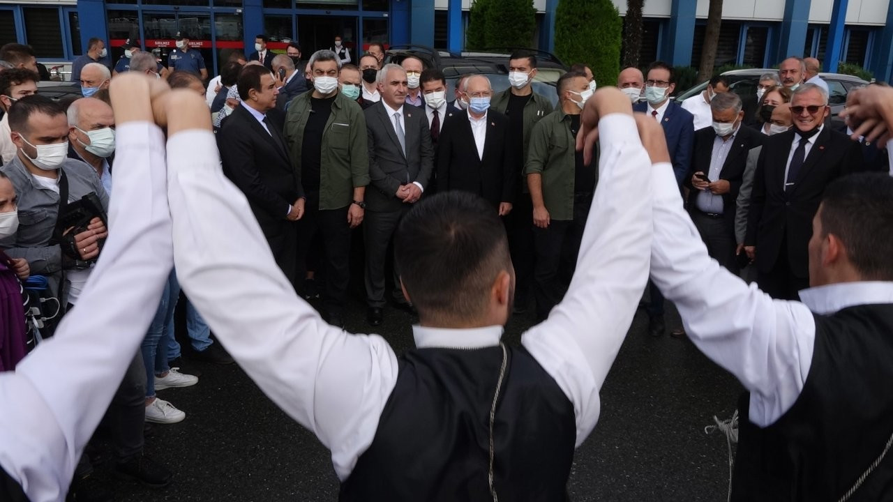 Kılıçdaroğlu: Kaçak çayları Rize meydanında yakacağım