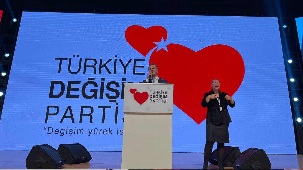 TDP İzmir İl Başkanı ve 12 ilçe başkanı istifa etti