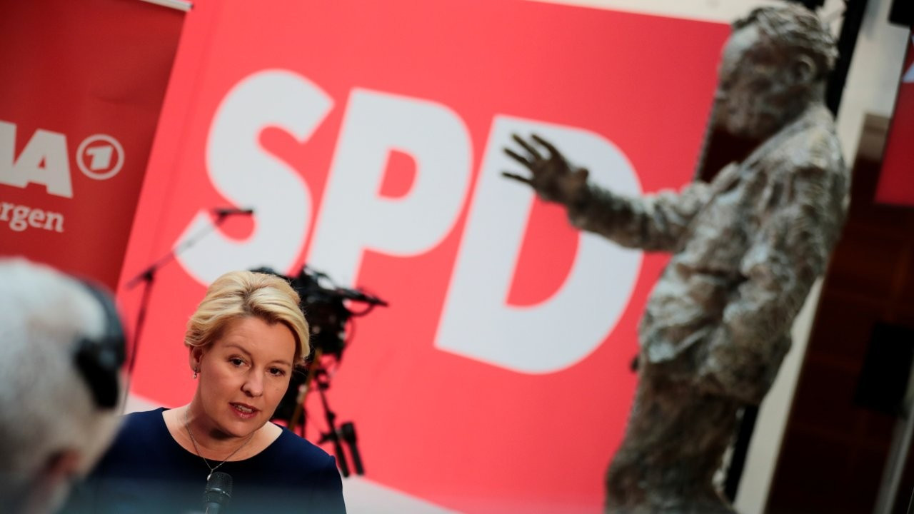 Berlin Eyaleti Ekonomi Senatörü Franziska Giffey'e saldırı