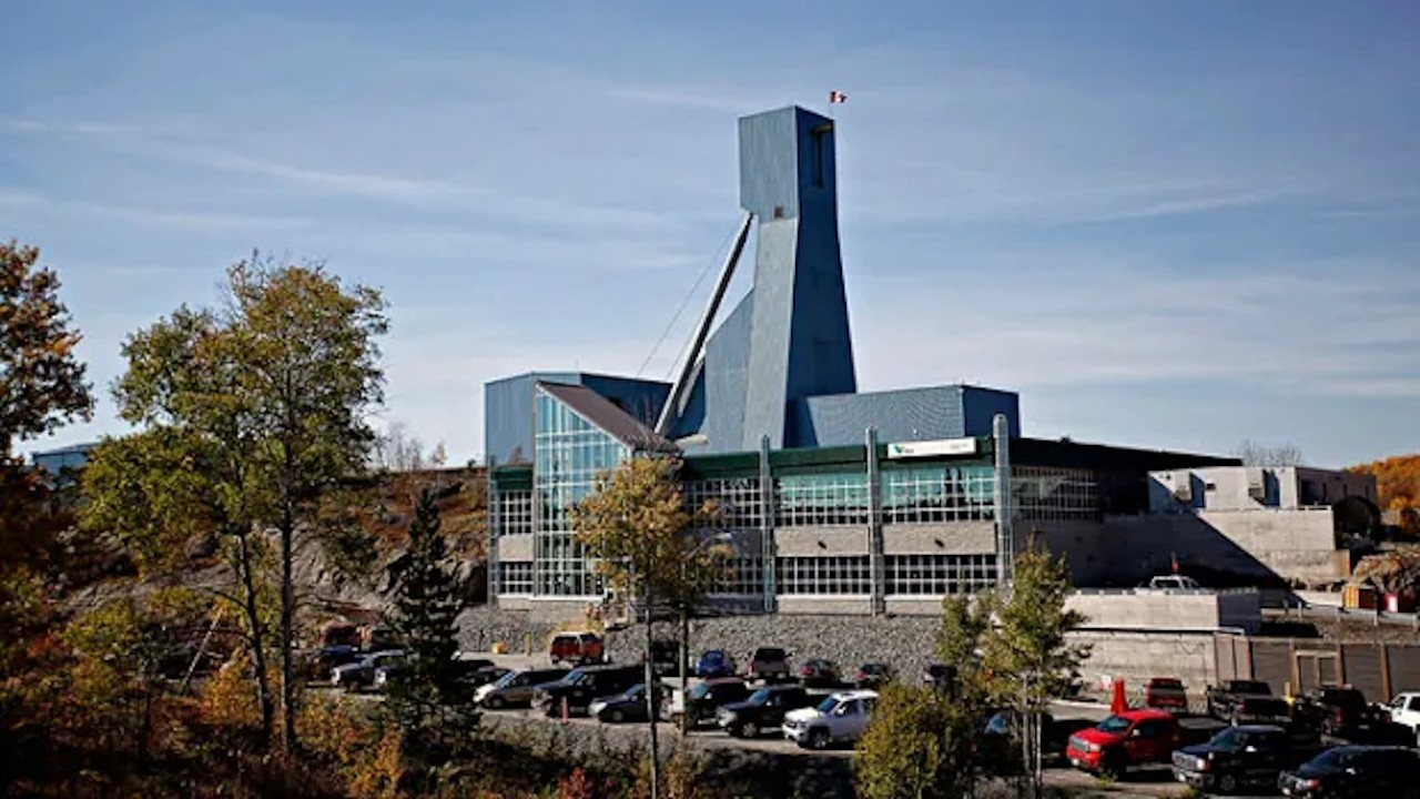 Kanada'da 39 işçi madende mahsur kaldı