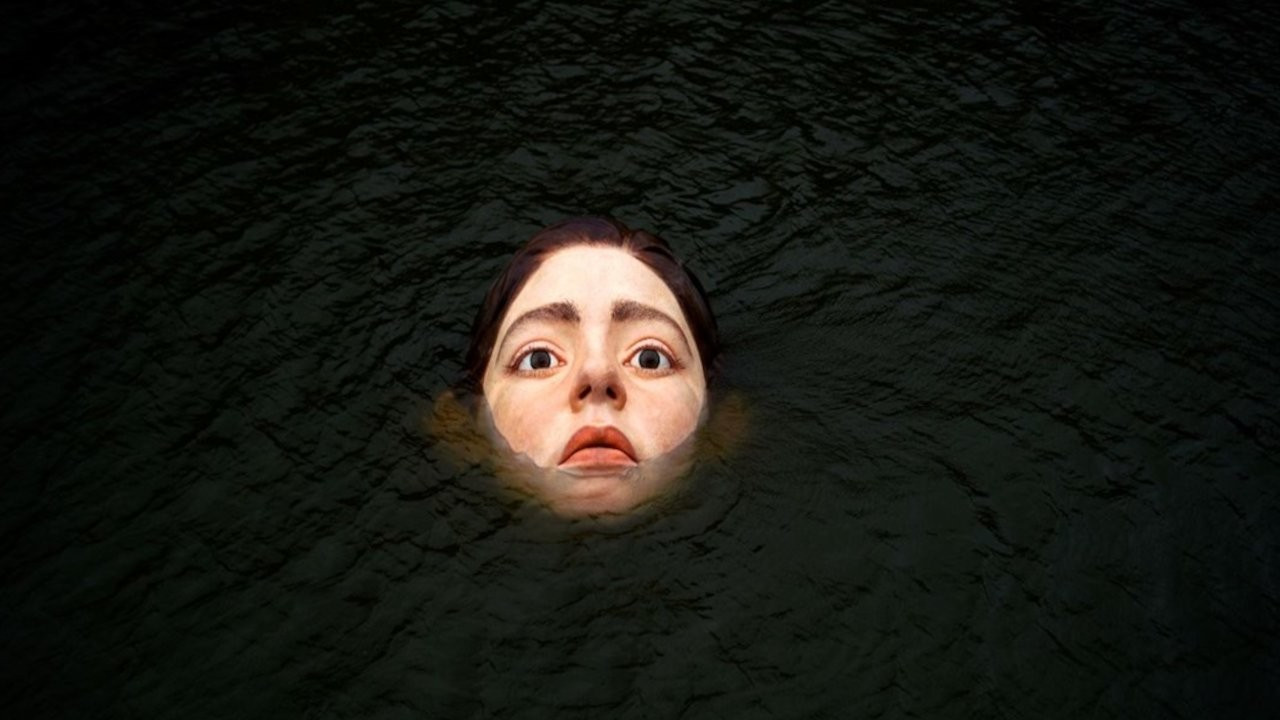 İspanya'yı korkutan hipergerçeklik: Bir anda nehirde beliren kadın...