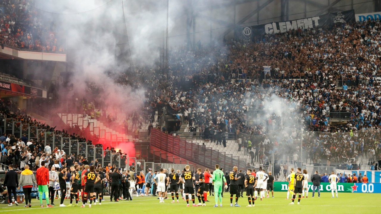 Marsilya-Galatasaray maçında gerginlik: Maç 8 dakikada durdu