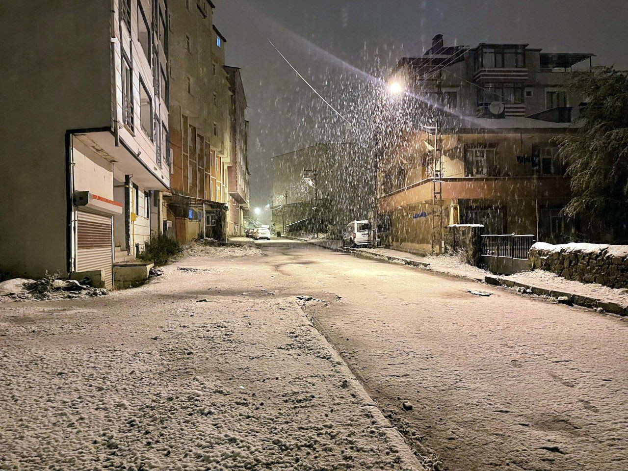 Ardahan'a mevsimin ilk karı yağdı - Sayfa 4
