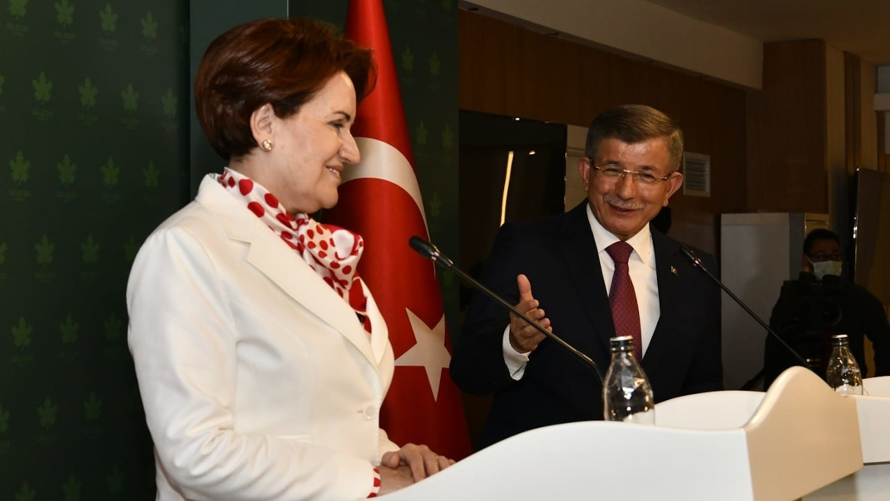 Akşener'den Davutoğlu'na ziyaret: Dayak yerim posta yemem ağabey