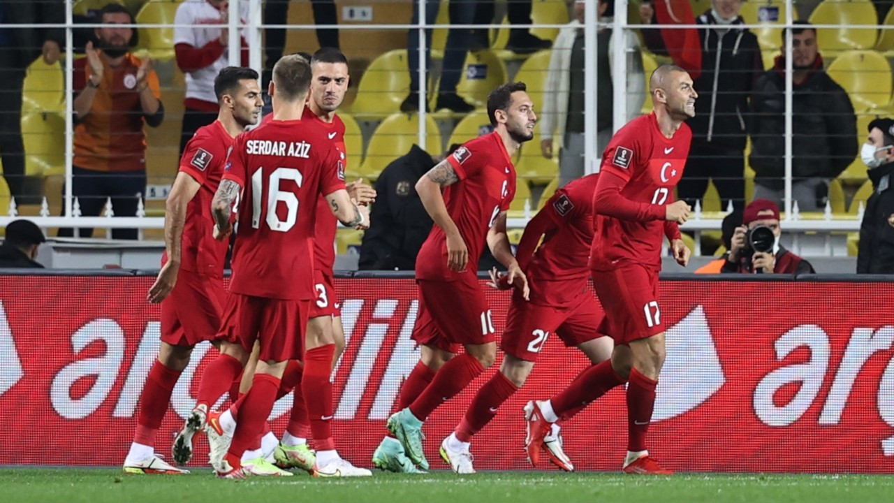 Karadağ Milli Takımı golcüsünde korona çıktı