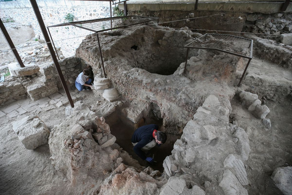 İznik'te 600 yıllık kırmızı hamurlu seramikler bulundu - Sayfa 3
