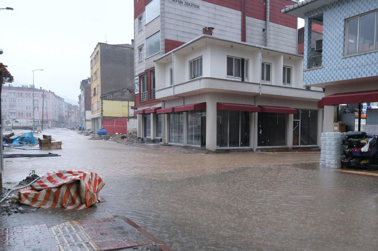 Selin vurduğu Bozkurt sokakları yeniden sular altında - Sayfa 2