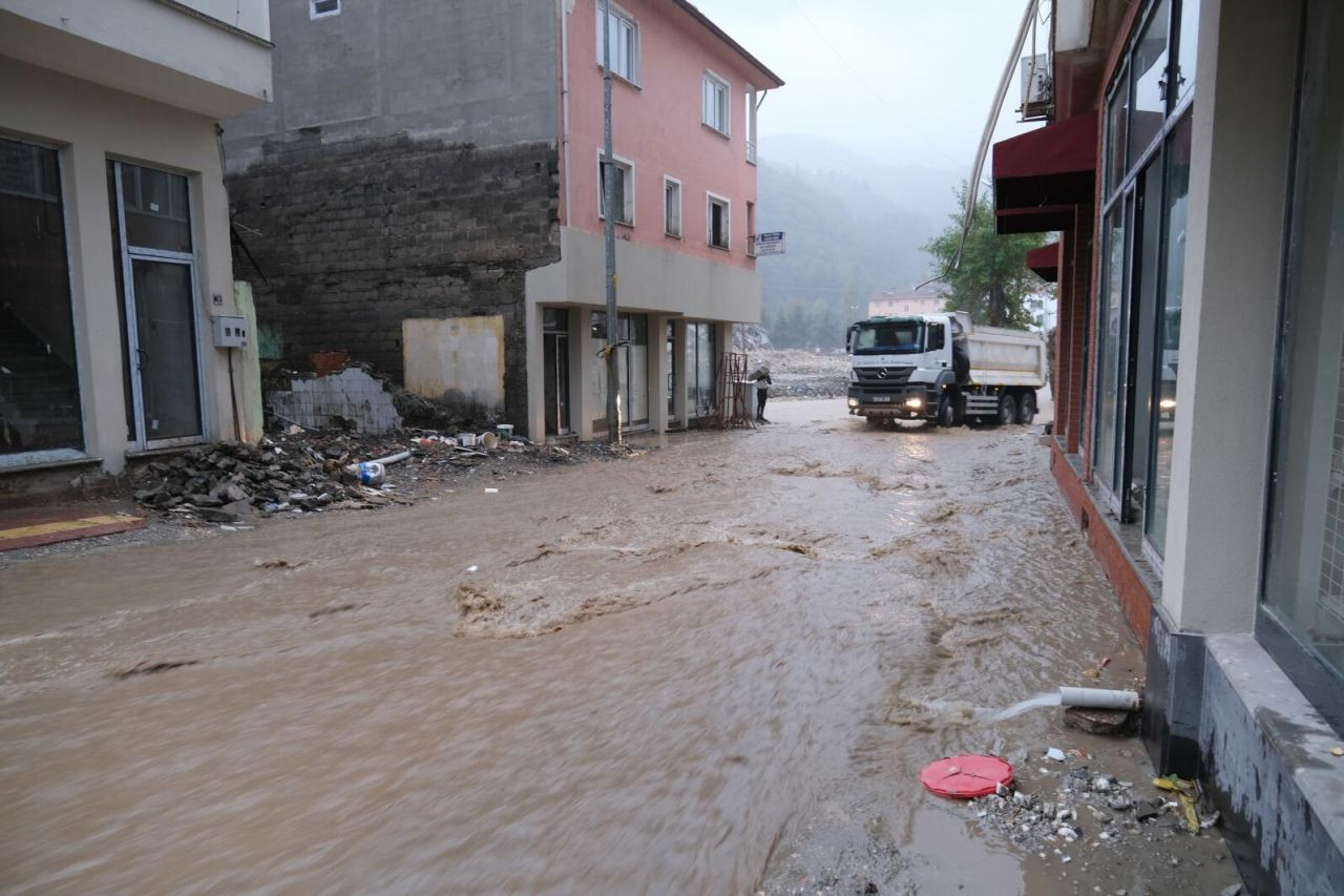 Selin vurduğu Bozkurt sokakları yeniden sular altında - Sayfa 4