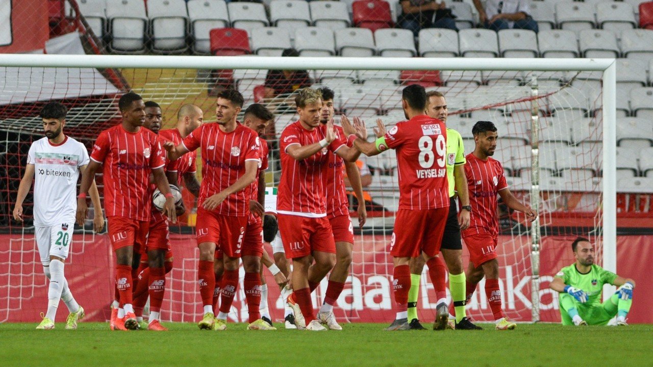Antalyaspor turu 5 golle geçti