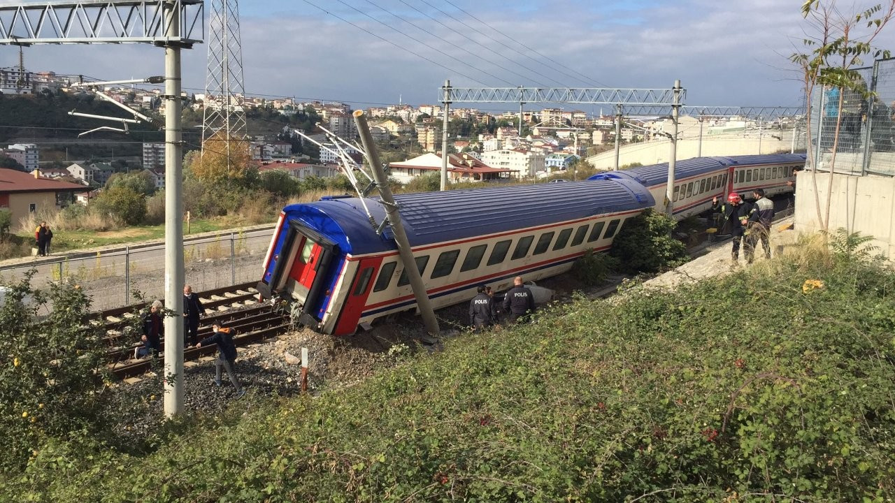 Gebze'de tren kazası: Can kaybı yaşanmadı, idari soruşturma başlatıldı