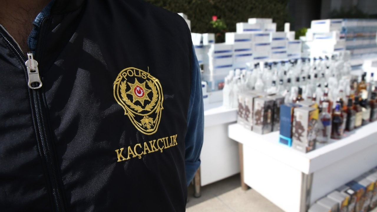 İstanbul'daki operasyonda 12 bin litre etil alkol ele geçirildi