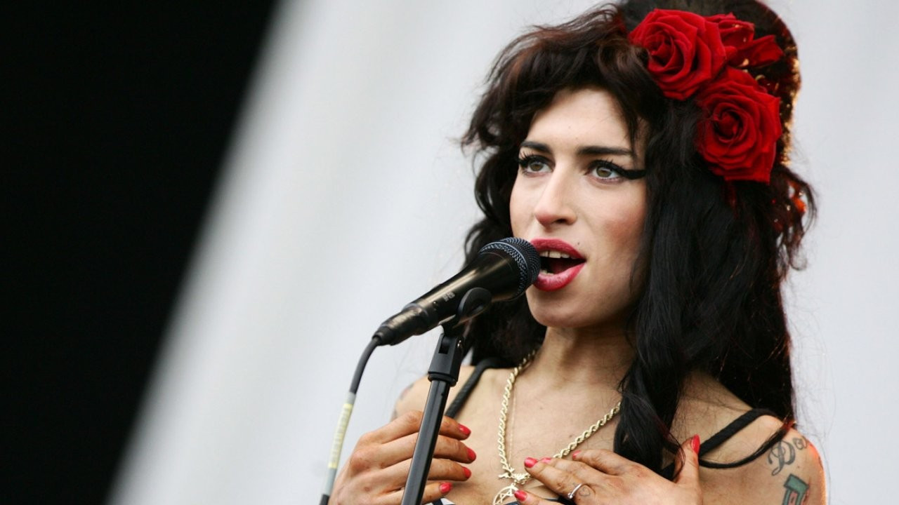 Amy Winehouse'un eşyaları açık artırmada