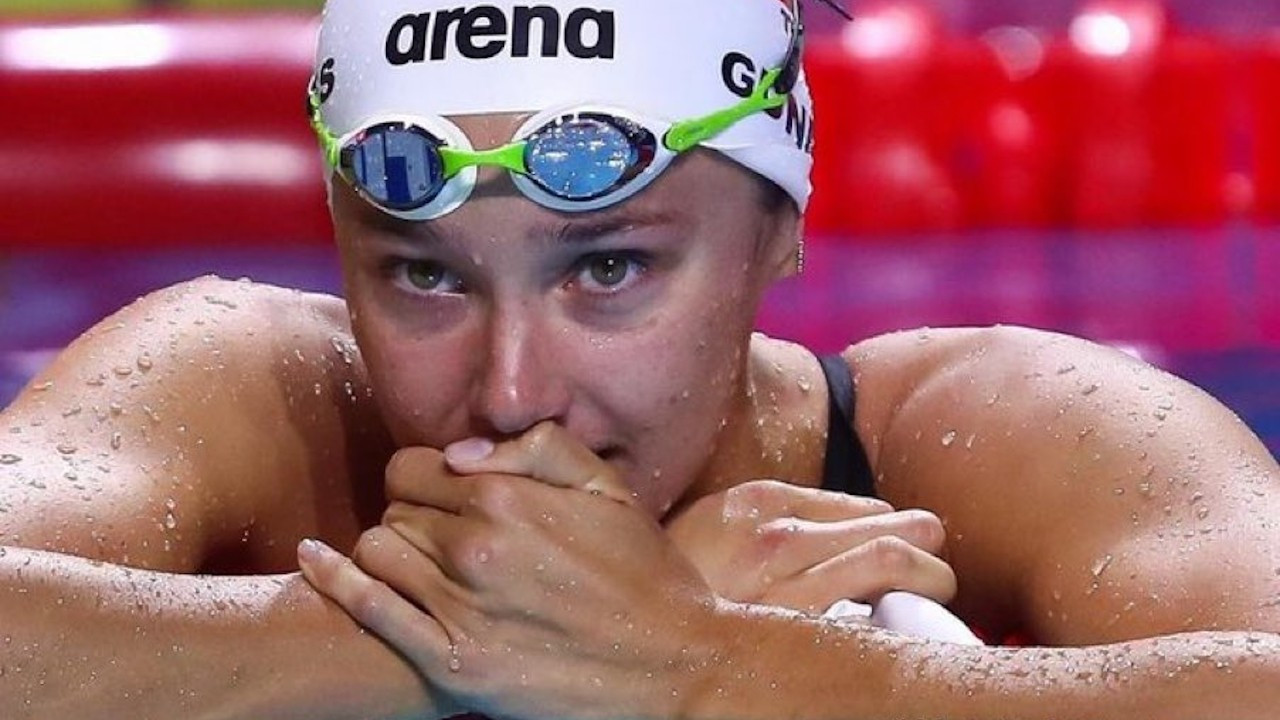 Yüzücü Viktoria Zeynep Güneş Avrupa şampiyonu oldu