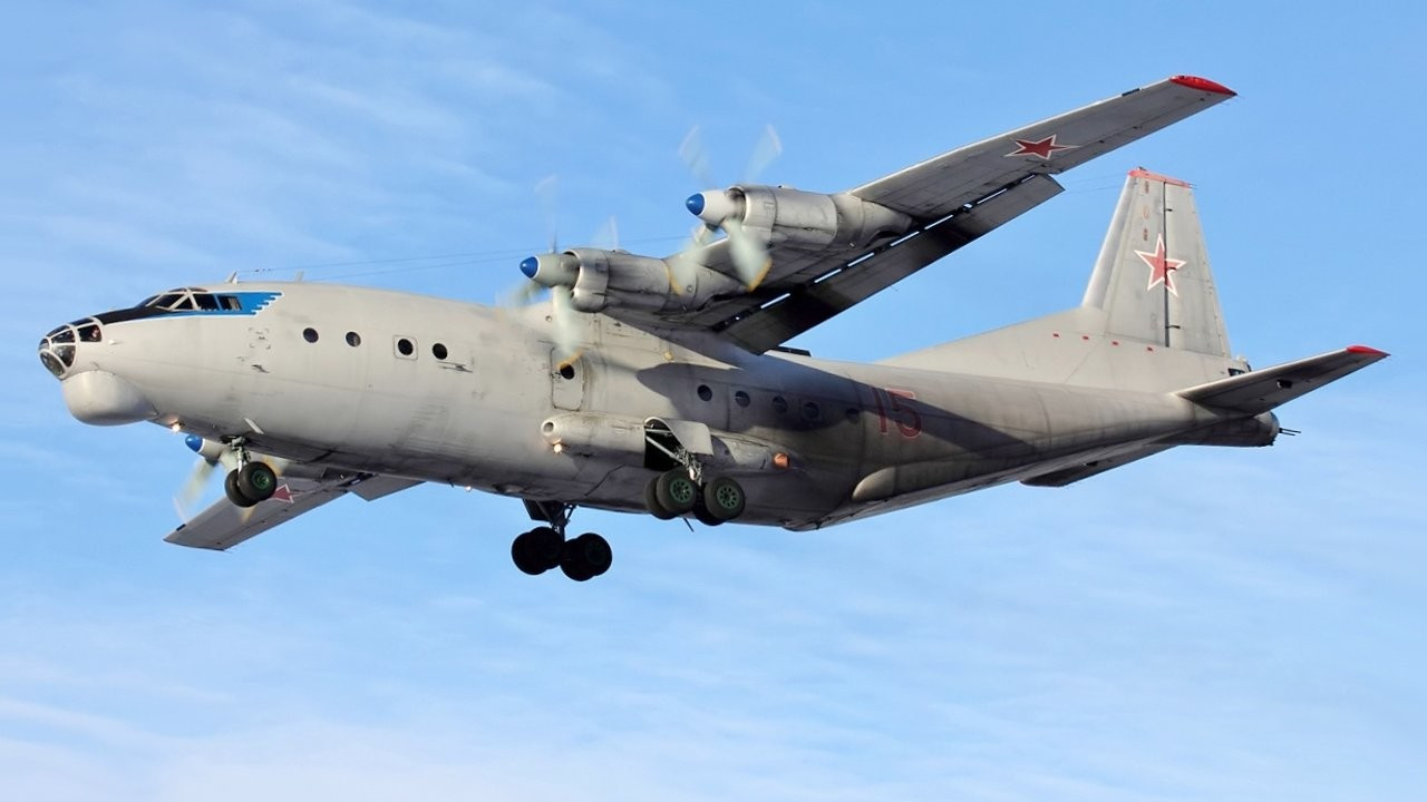 Rusya’da Yakutsk’tan İrkutsk’a giden uçak düştü