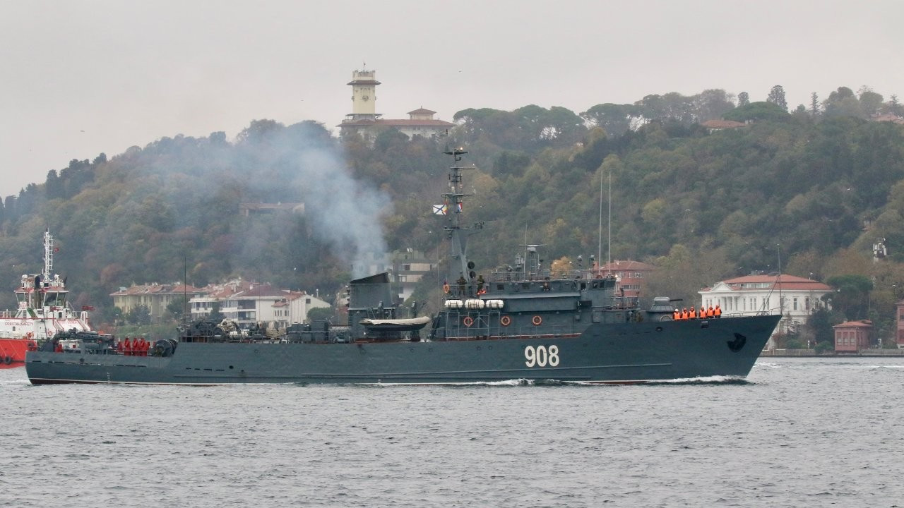 Rusya donanmasına ait bir grup gemi Akdeniz’e girdi