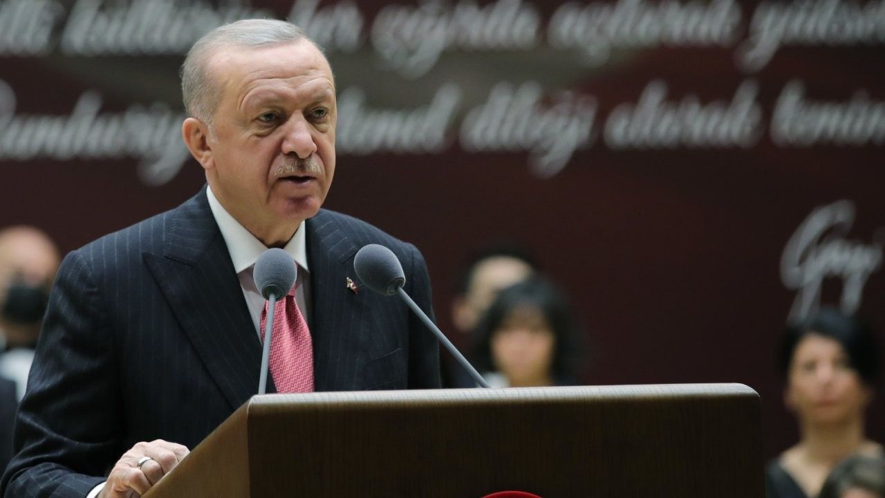 Erdoğan: Gazi hayatta olsaydı bunları o partiden sopayla kovalardı