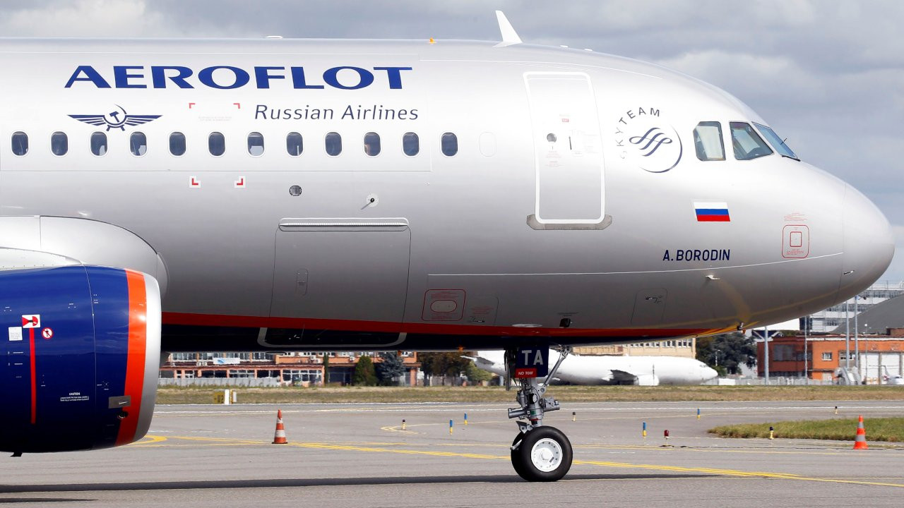 Aeroflot, Belarus sınırına sığınmacı taşıdığı iddiasını yalanladı