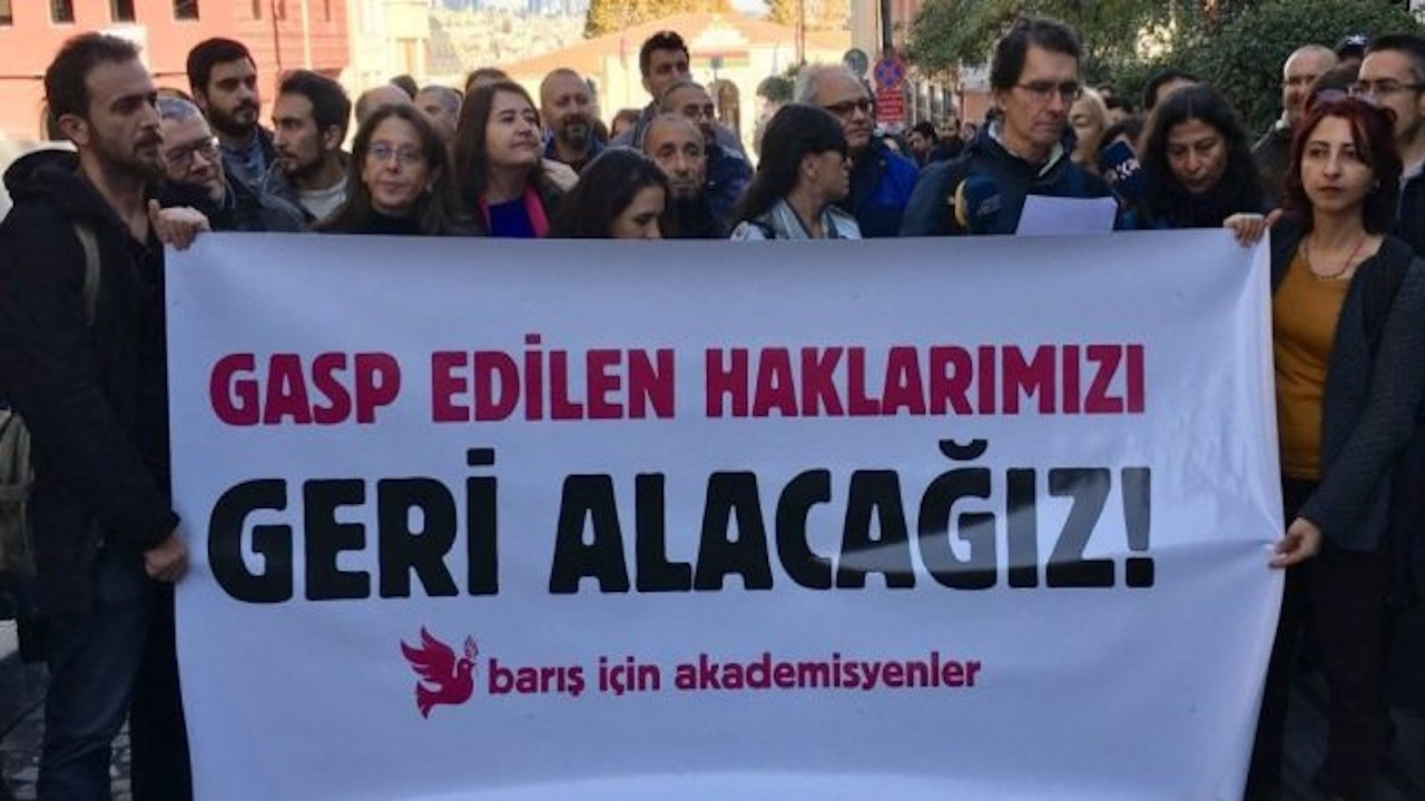 İzmir'de Barış Akademisyenleri'nin başvurusuna OHAL Komisyonu'ndan ret