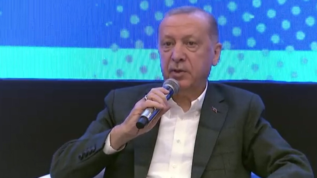 Erdoğan'dan soru soran gence: Tam da damardan girdin
