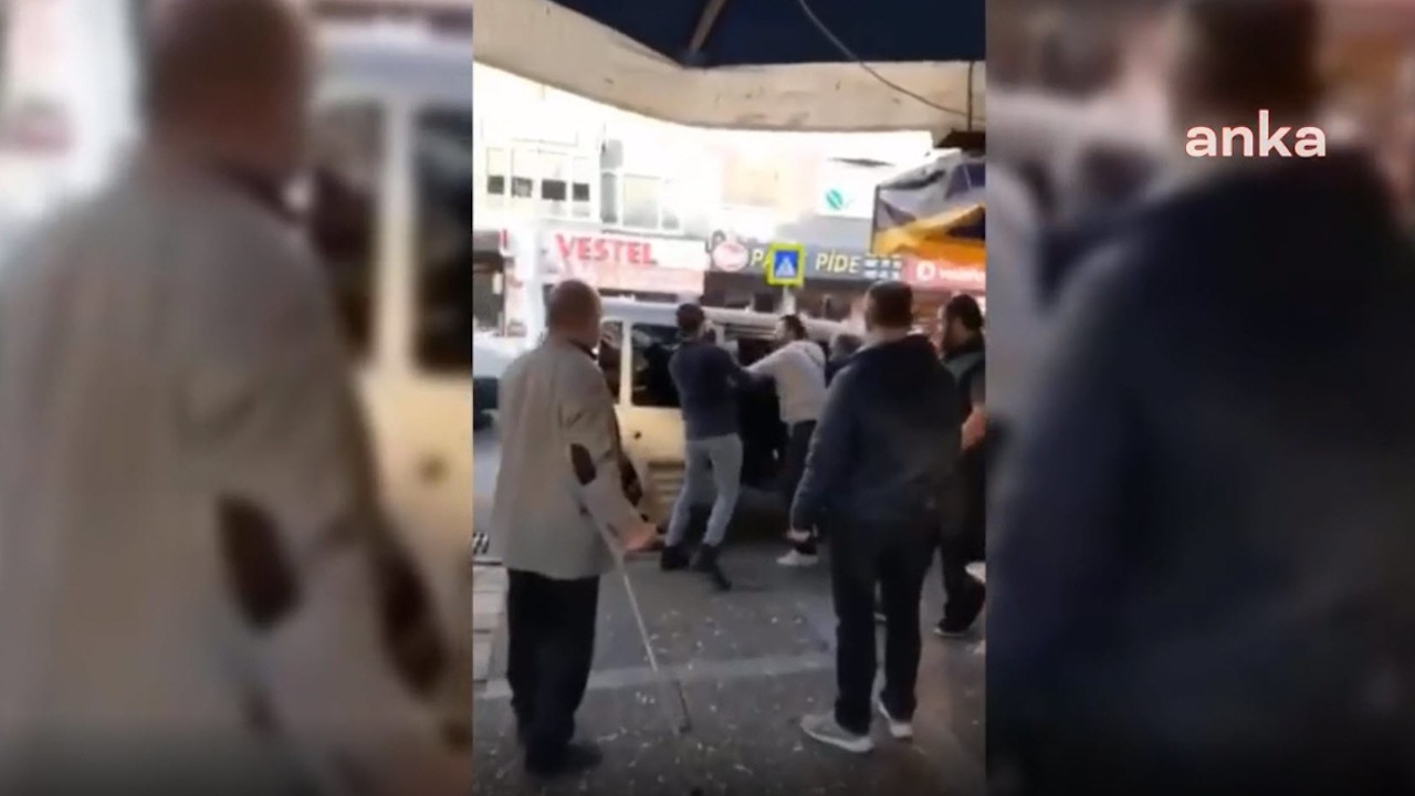 İzmir'de İYİ Parti standına saldırı: Kadın görevli darp edildi
