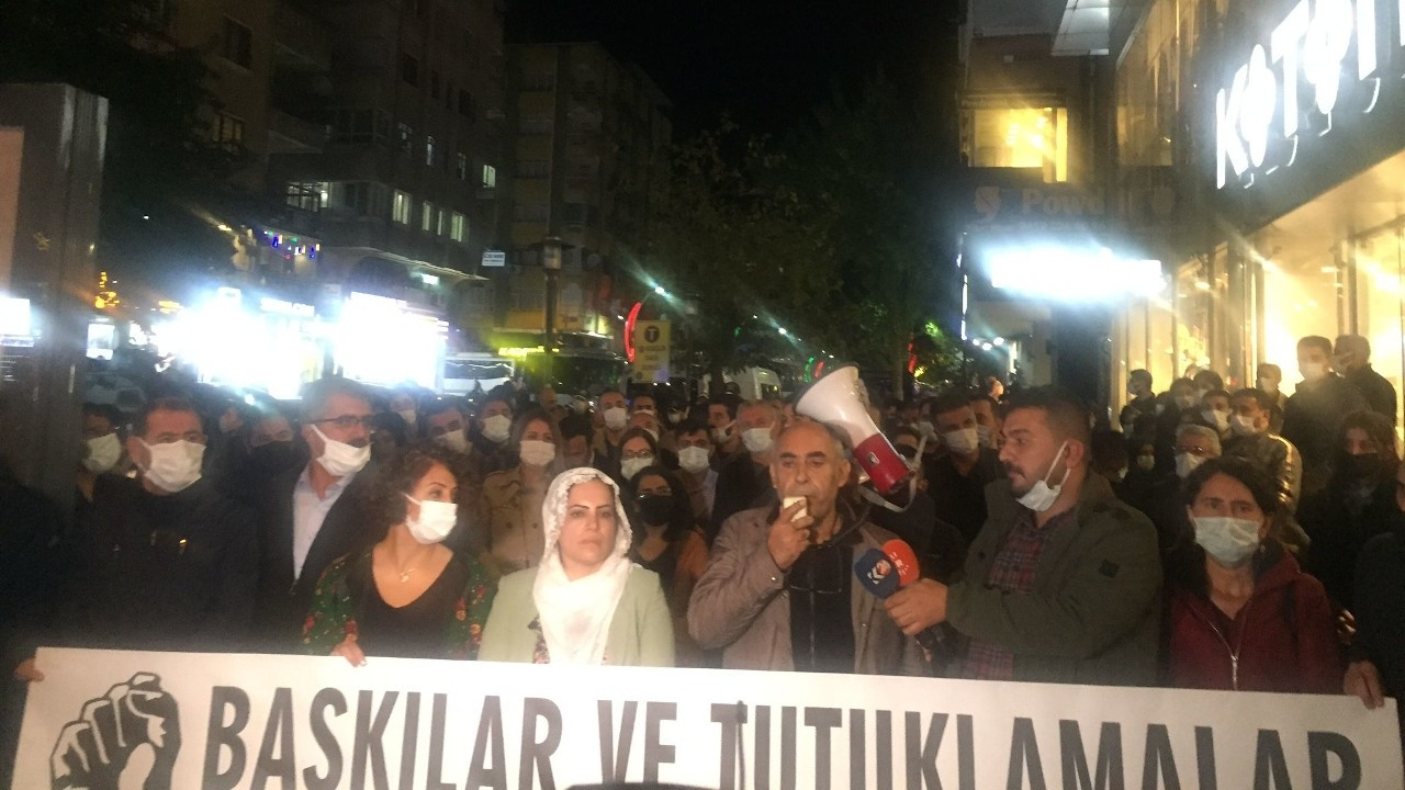 Diyarbakır’da 14 kişinin tutuklanması protesto edildi