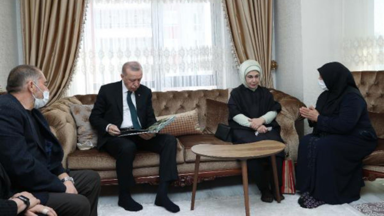 Erdoğan'dan Başak Cengiz'in ailesine ziyaret