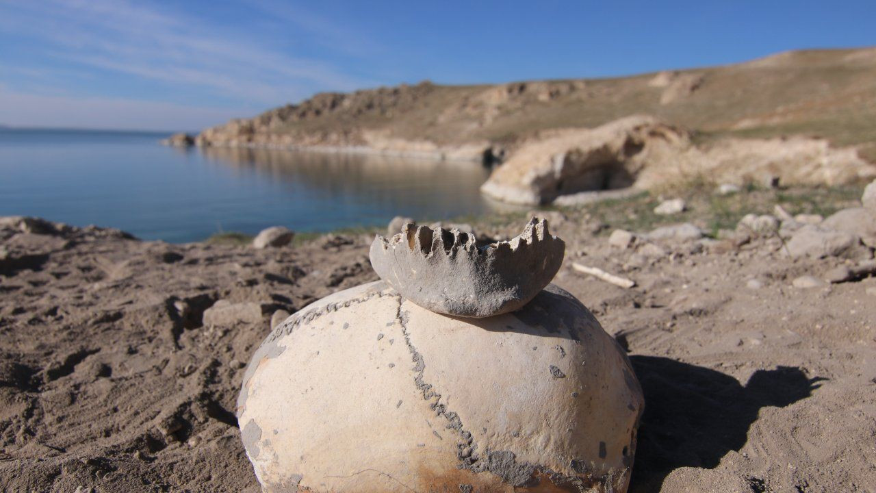 Van Gölü kıyısında Demir Çağı'na ait insan kemikleri bulundu - Sayfa 4