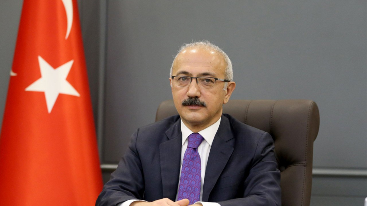 Cumhurbaşkanı Erdoğan, Hazine ve Maliye Bakanı Lütfi Elvan'ın 'görevden af' talebini kabul etti